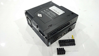 ������������ SV630NT8R4I (21131017) 3PH AC 380-440V 5.6A 50/60Hz ��� N�G3021L